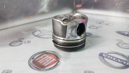 Поршень Toyota Land Cruiser VDJ200 1VD-FTV 2014 (б/у)