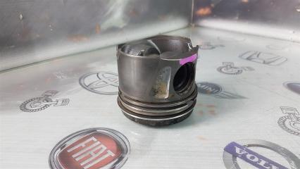 Поршень Mercedes-Benz M-class W164 OM642DE30LA 2010 (б/у)