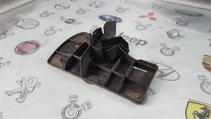 Маслоотражатель Volkswagen Passat B3 VAG2E 1990 (б/у)