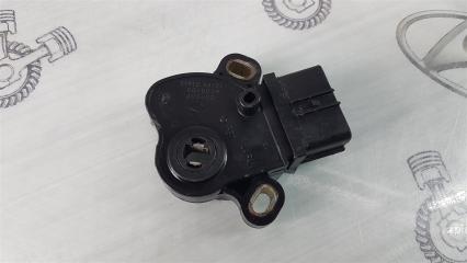 Датчик положения селектора АКПП Nissan Cube AZ10 CGA3DE 1999 (б/у)