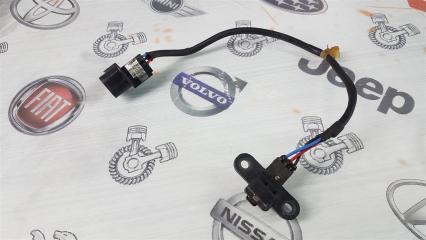 Датчик положения коленвала Mitsubishi Dion CR9W 4G63 2001 (б/у)