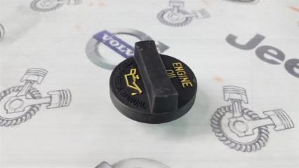 Крышка маслозаливной горловины Suzuki Grand Vitara TD54 J20A 2008 (б/у)