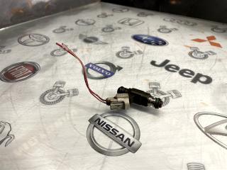 Форсунка Nissan Elgrand APWE50 VQ35DE 2000 (б/у)