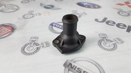 Патрубок системы охлаждения Volkswagen Passat B3 ADY 1995 (б/у)