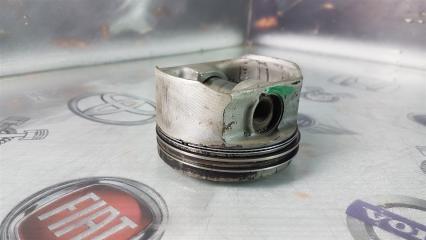 Поршень Volkswagen Passat B3 ADY 1995 (б/у)