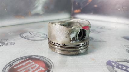 Поршень Volkswagen Passat B3 ADY 1995 (б/у)