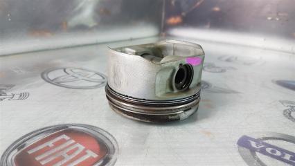 Поршень Volkswagen Passat B3 ADY 1995 (б/у)