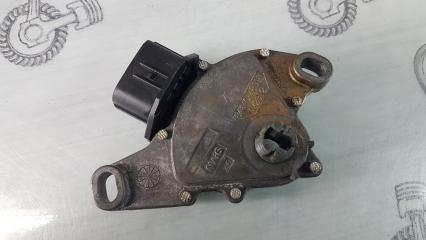 Датчик положения селектора АКПП Toyota Ipsum ACM21 2AZ-FE 2002 (б/у)